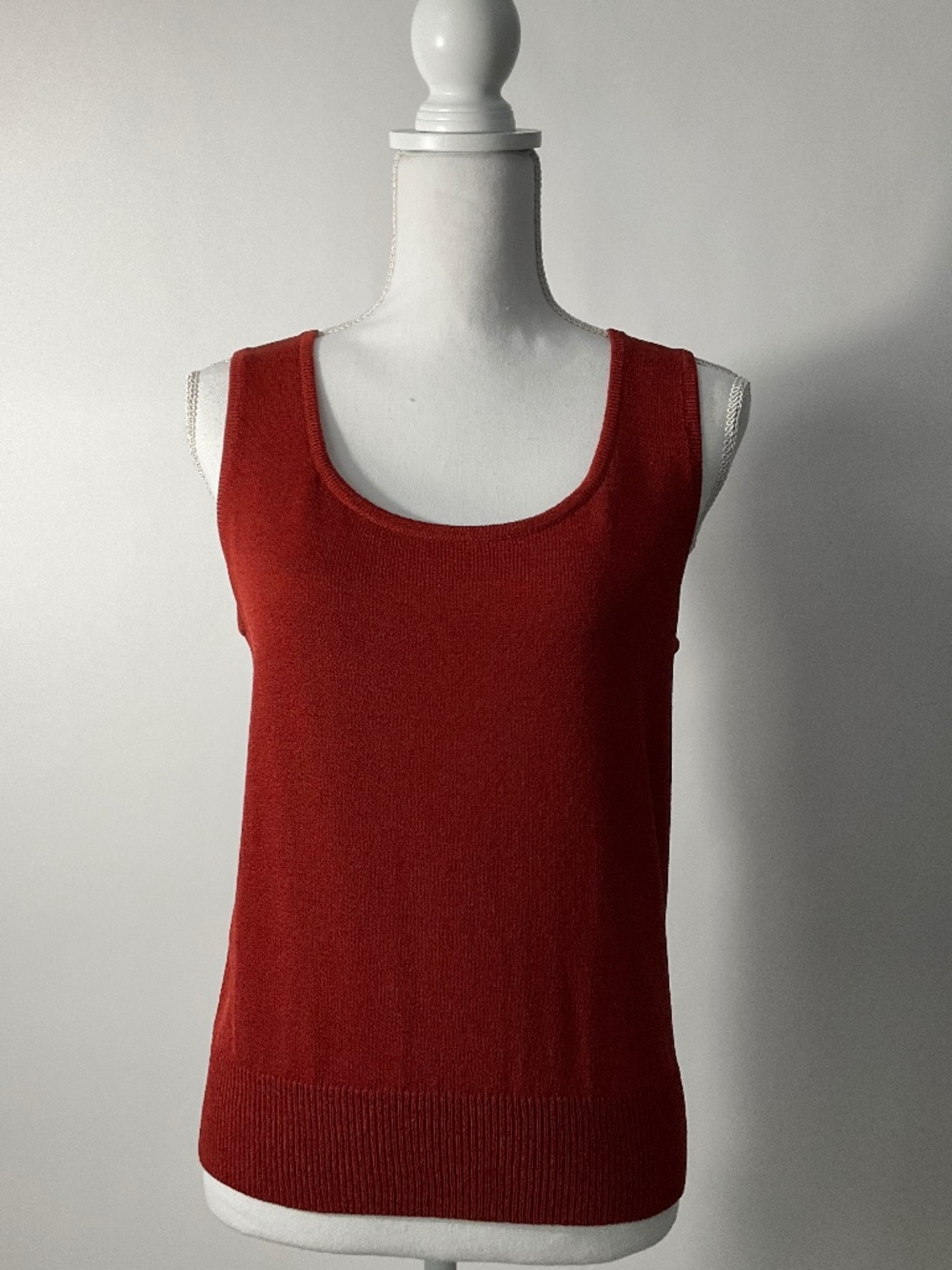St. John Vermillion Red Orange Knit Tank Shell Top Luxury Designer Size S